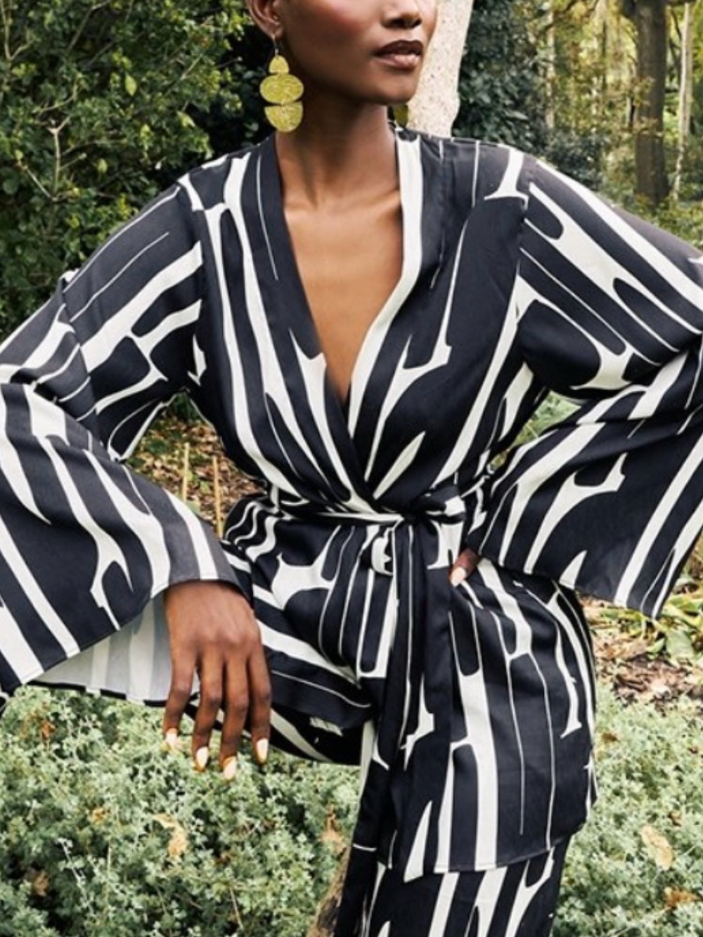 Diarrablu Black and White Patterned Kimono Jacket